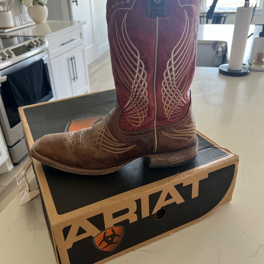 Ariat Men's Brown and Red Western Boots